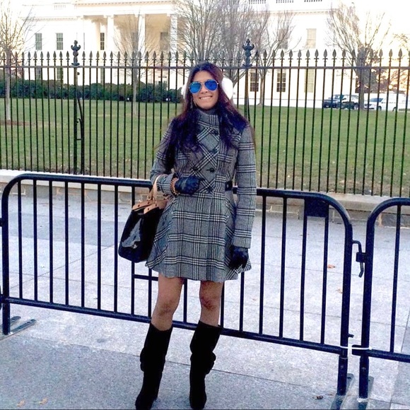 Guess Jackets & Blazers - Gues Coat Black and White